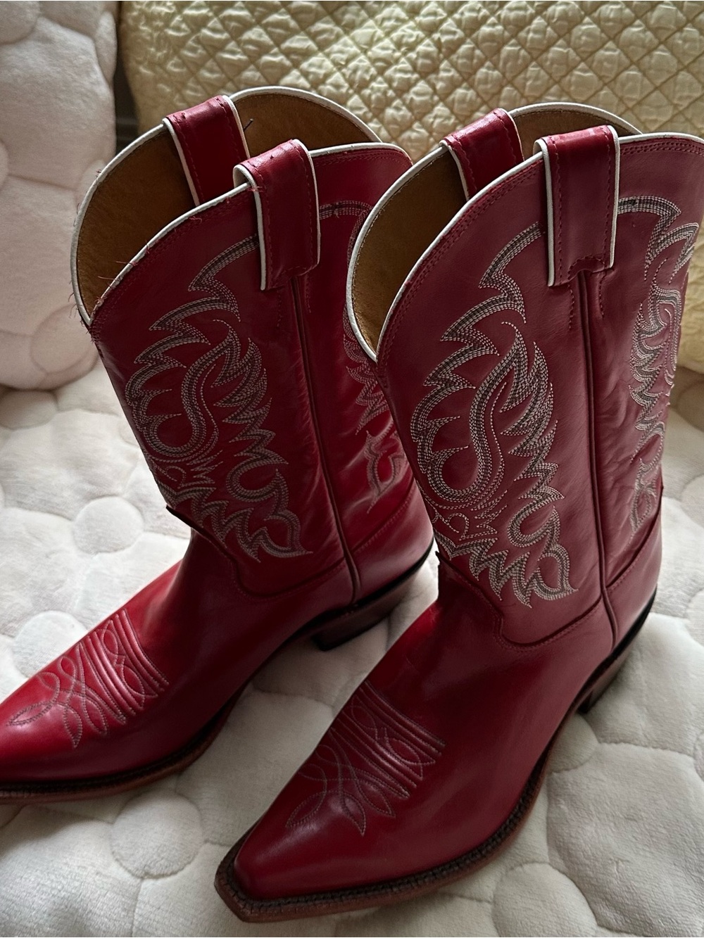 Women’s Nocona Red Western Cowboy Boots - Classic Stitch Detail- size 9